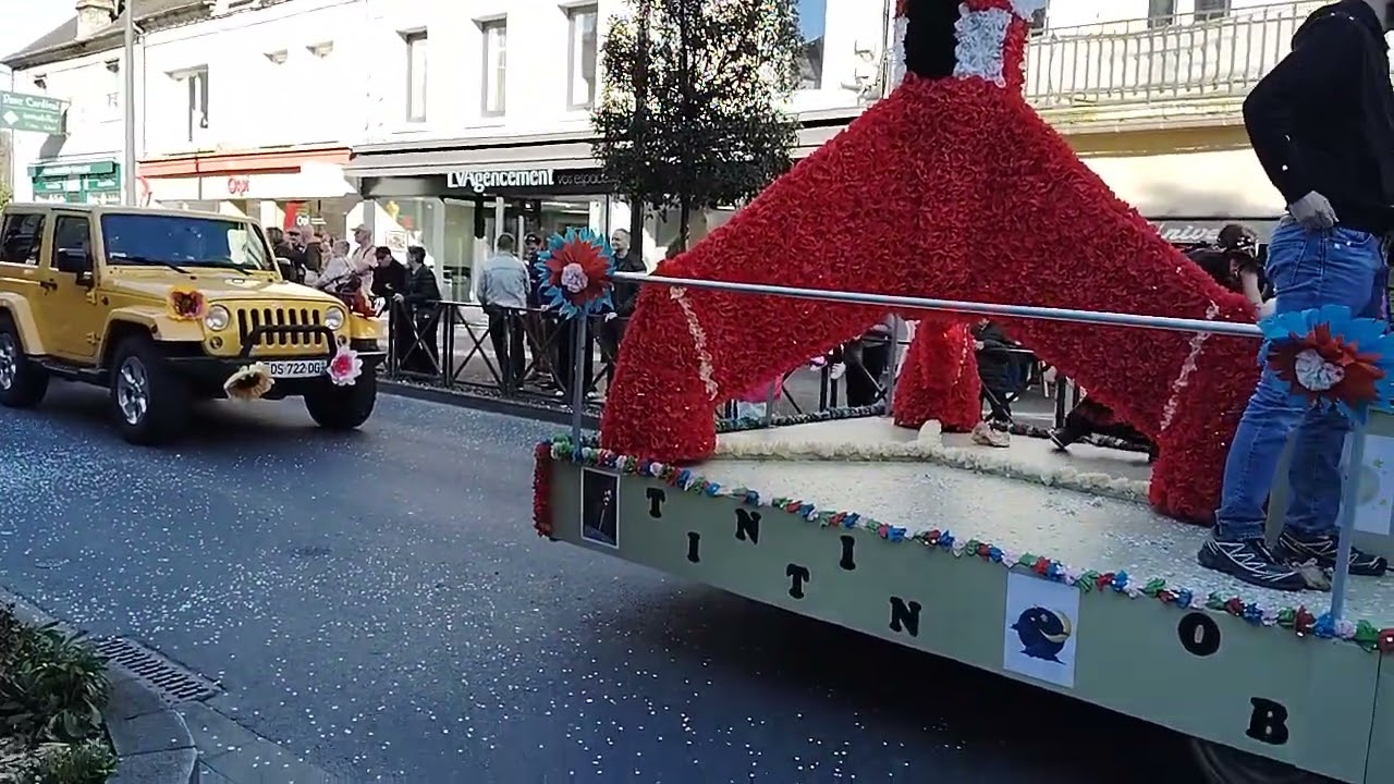 carnaval sur l'avenue de Paris à Brive-la-Gaillarde