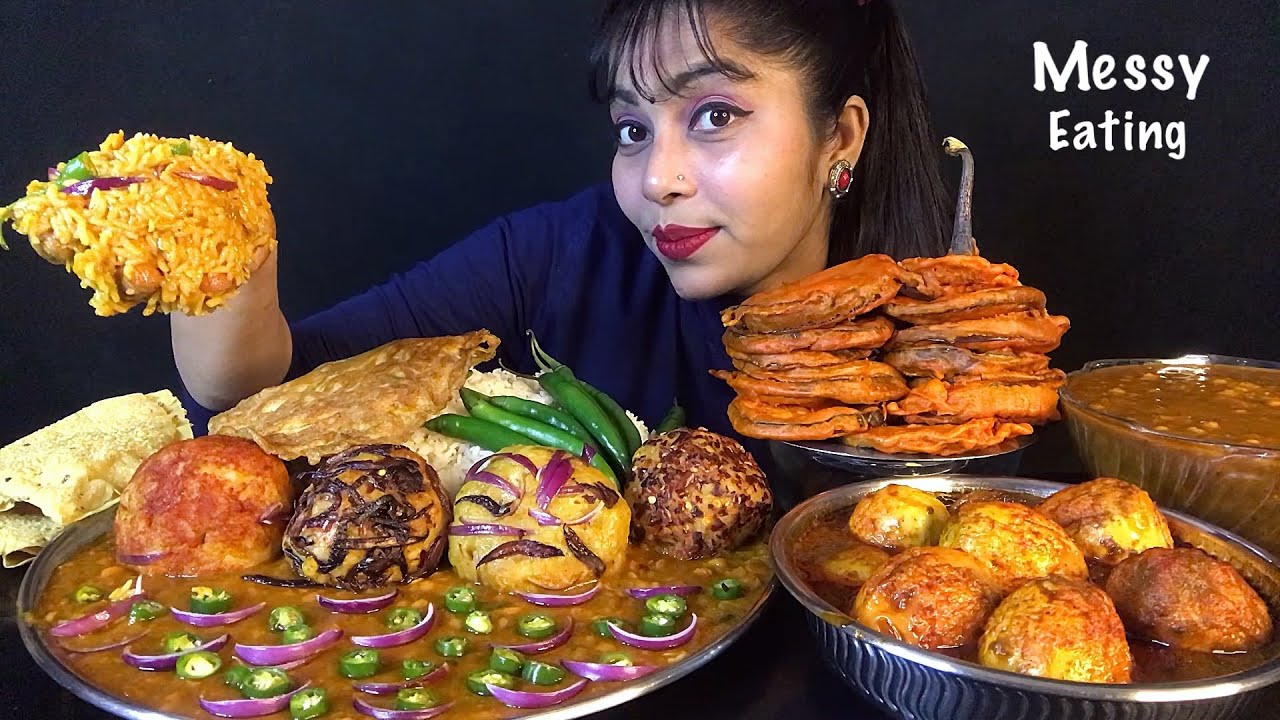 ASMR EATING 4 TYPES ALU BHARTA RICE CHANA MASALA DAL EGG CURRY OMELET BAIGAN PAKODA | BIG BITES SHOW