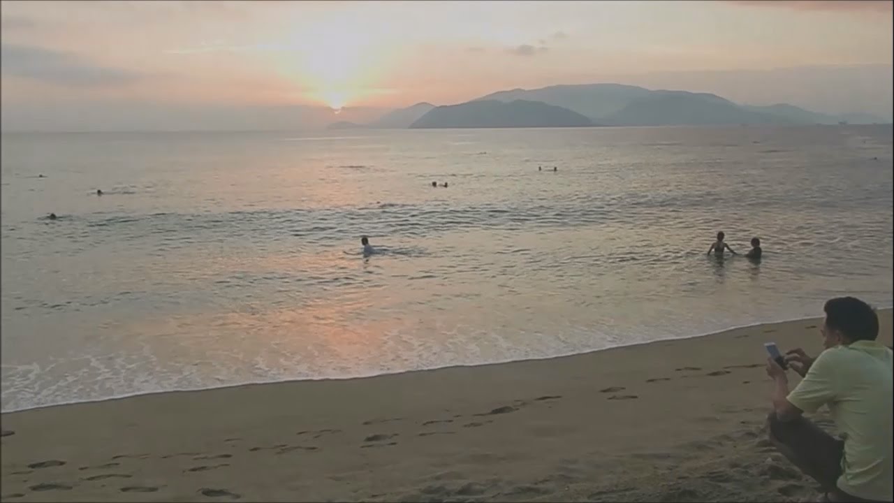 Du Lịch Miền Trung - Nha Trang Biển Xanh, Cao Nguyên Đà Lạt