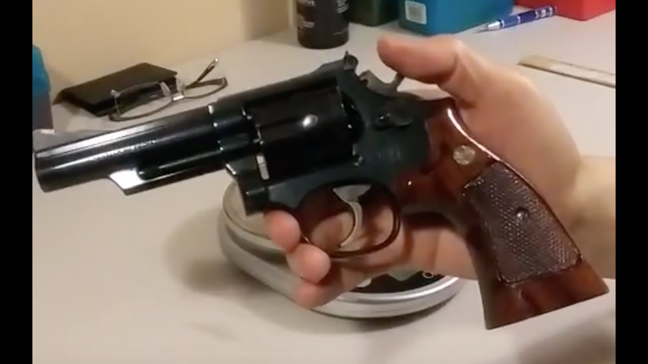S&W model 19-5 America's favorite 357 Mag. n 38 special review and shooting. 2018E32
