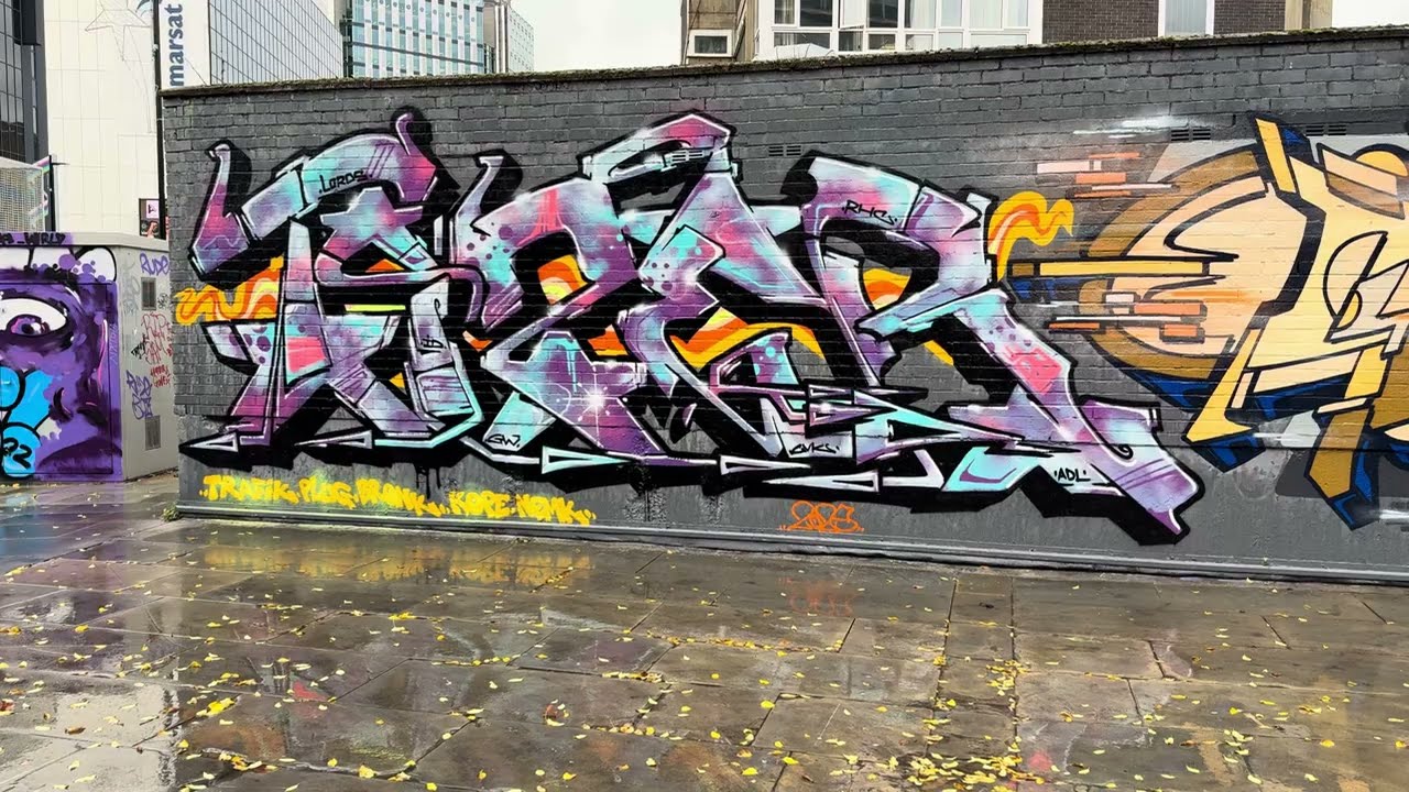 OLD ST GRAFFITI , 