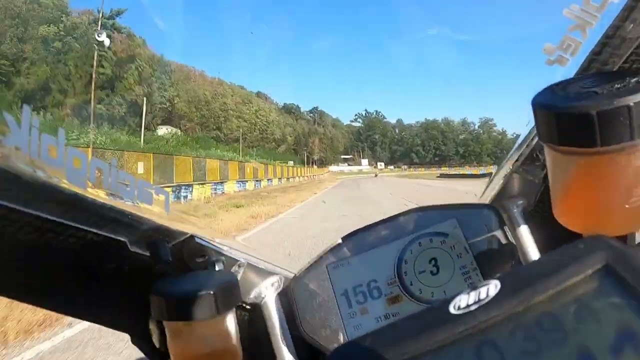 Lombardore 2 giri con la Ducati V2 955 Base