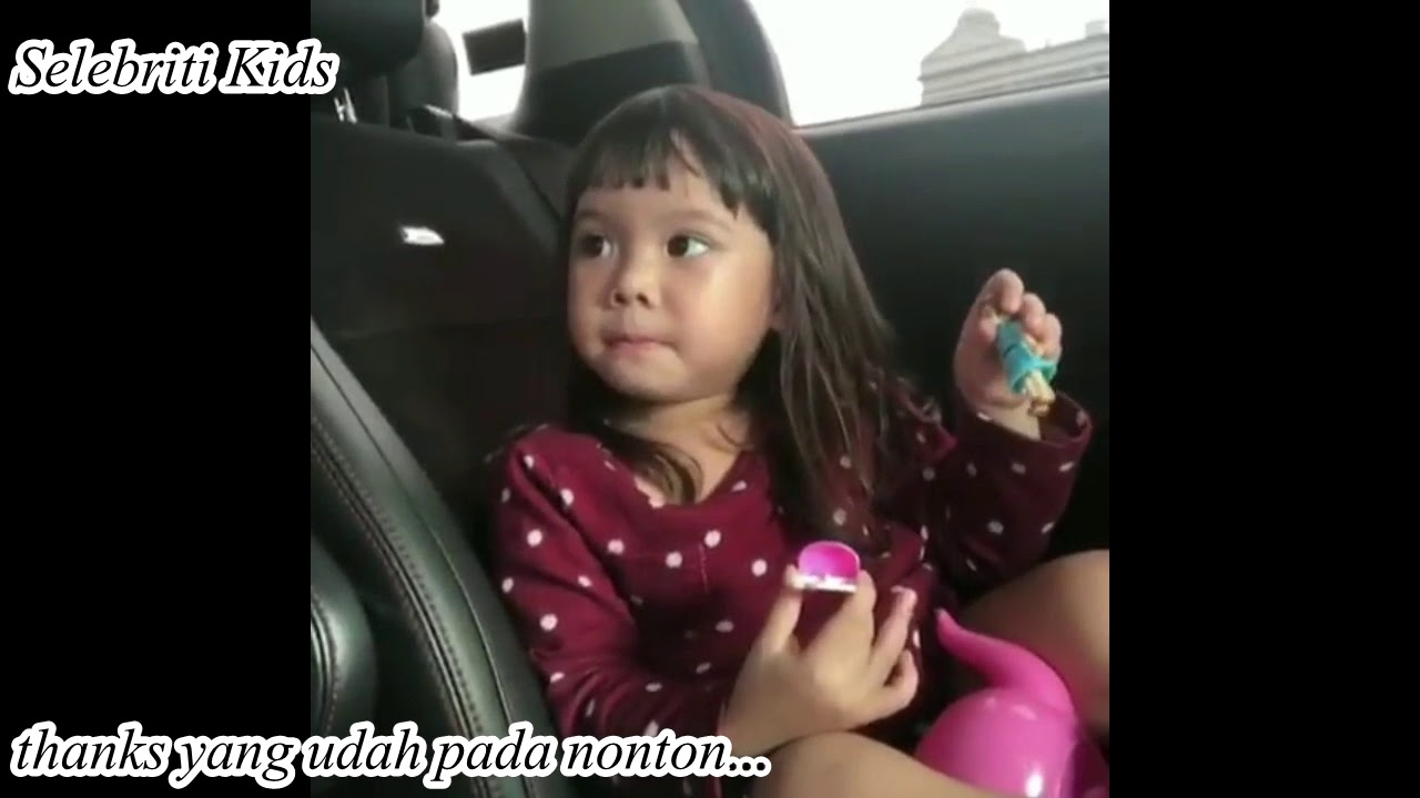 Gempita Manja banget dengan mama isel lengket terus
