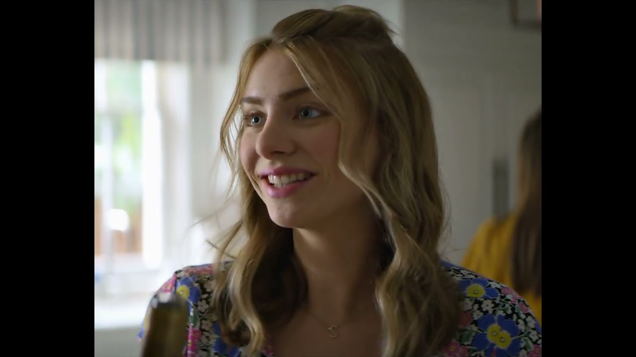 Maddie Phillips in Teenage Bounty Hunters [S1E4-2020]