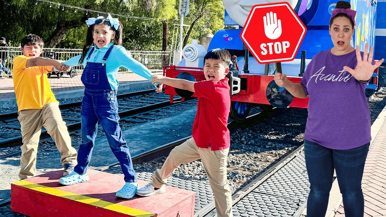 🚸 Ellie, Eric y Kaden Aprenden Reglas de Seguridad y Buen Comportamiento con el Tren Thomas!