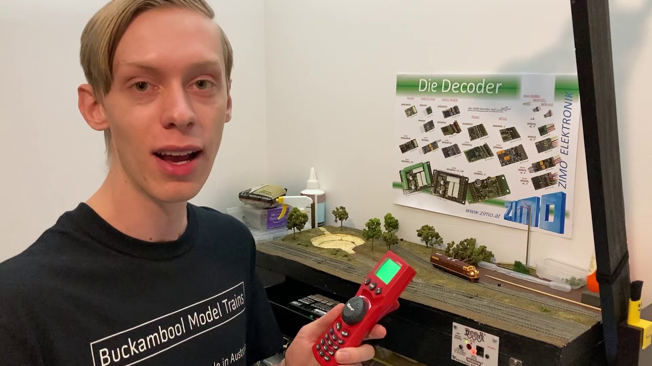 DCC Fridays Ep. #6 - Using Several Brands of Throttles with the Digikeijs DR5000