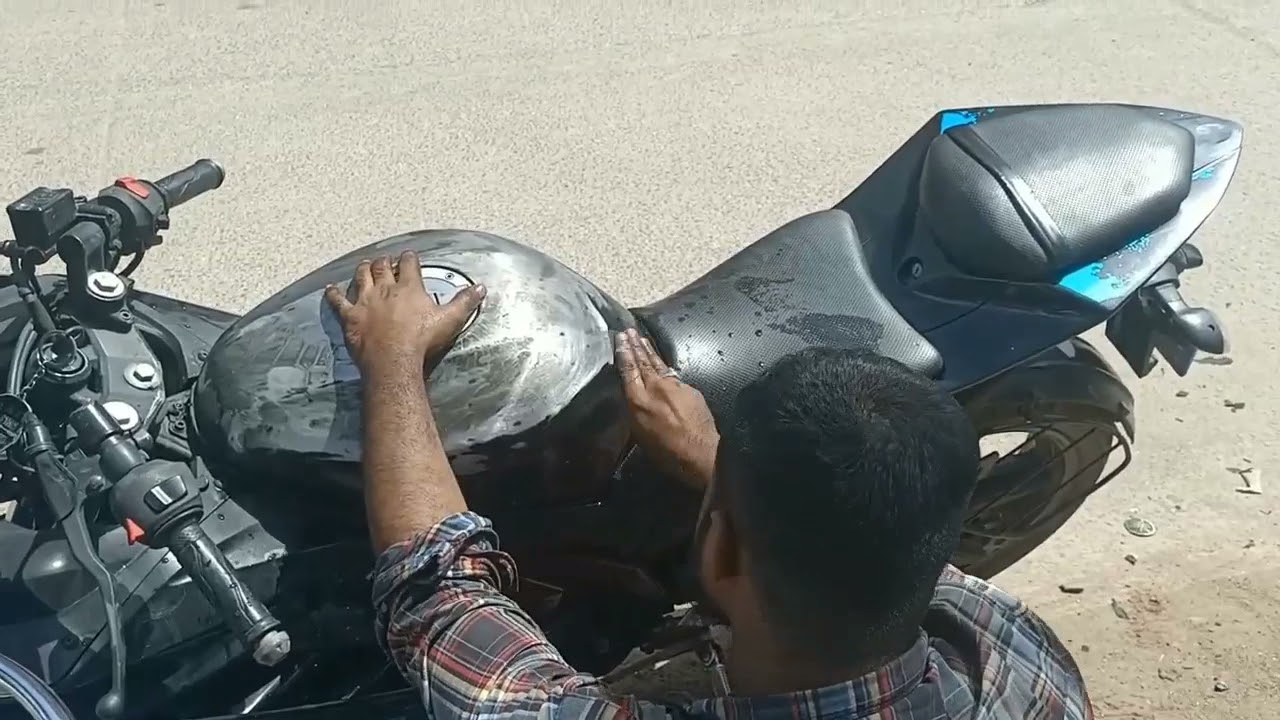 #painting #lowprice #lowcost #automobile #bike #car #paintings #mt15 #Yamaha#pulsar #secondhand