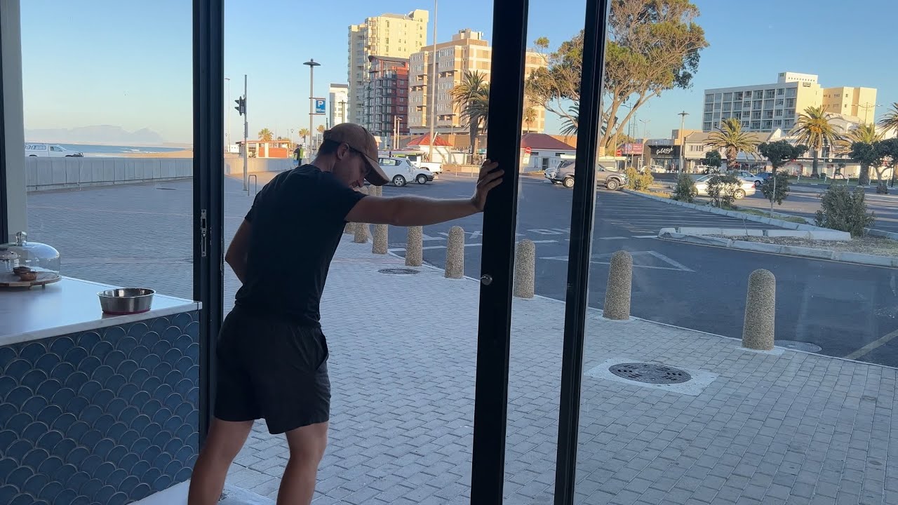 Day in the Life | End of an Era with Jody, December Rush and New Wholesale | Cape Town