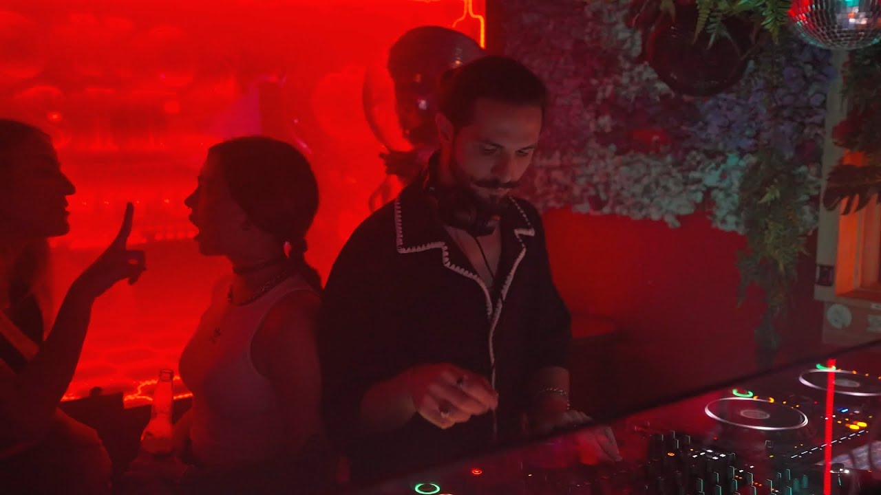 Sadro @ Do Not Sit On The Furniture (Miami)