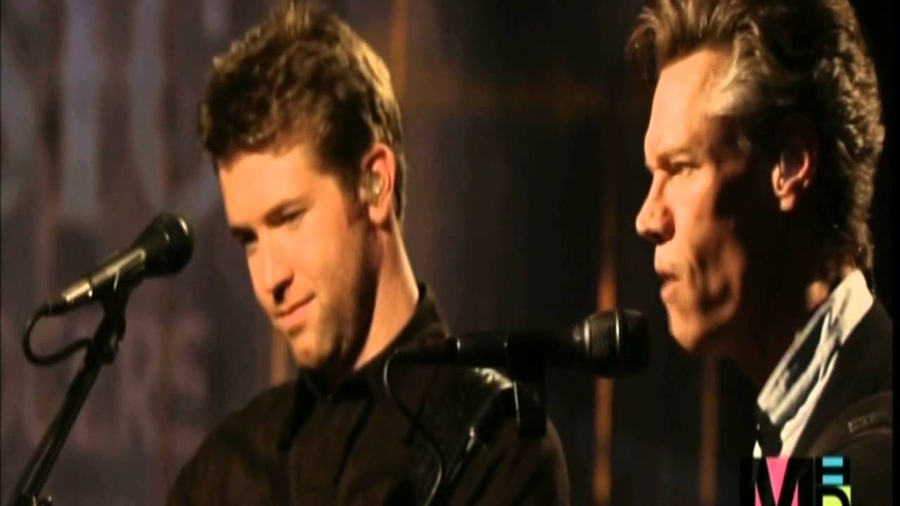 Randy Travis & Josh Turner - Diggin Up Bones (HQ)