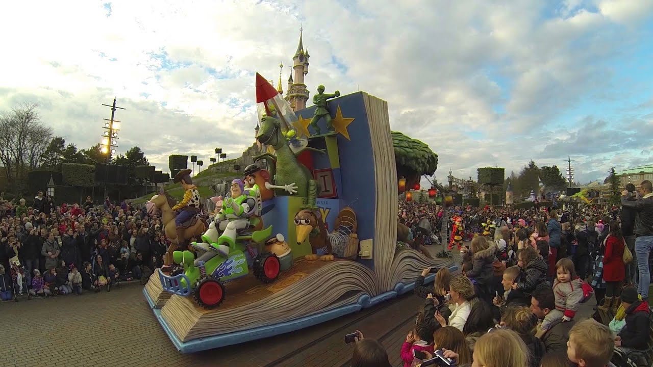 Desfile de Disney Marzo 2015 HD - Disney Paris Parade