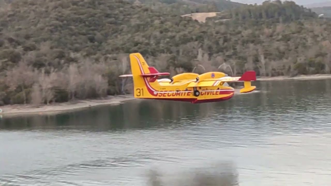 entra&icirc;nement canadair lac St Cassien