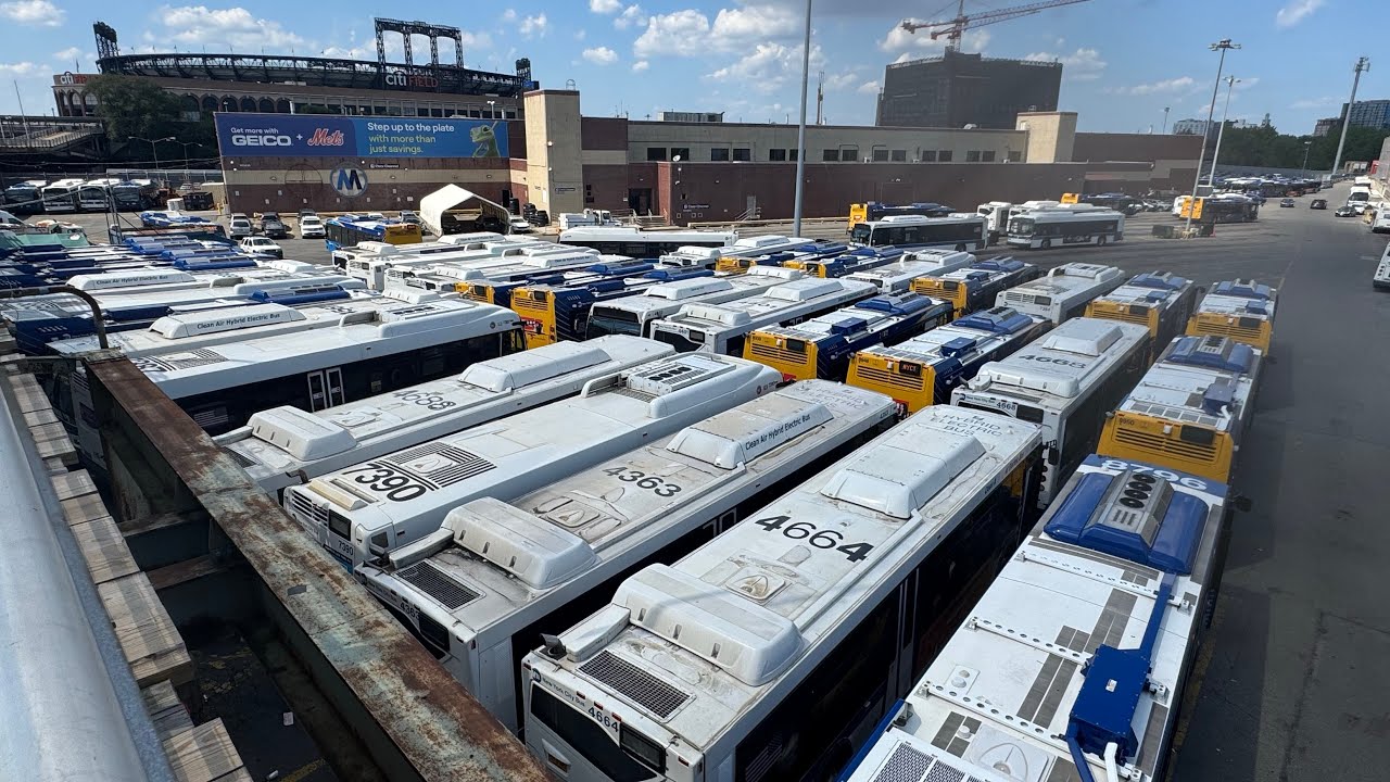 MTA Bus action at Casey Stengel Depot