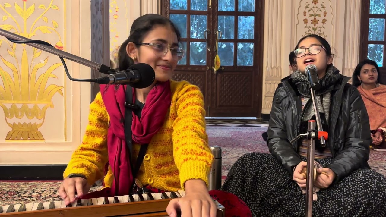 Ekadashi Special soulful kirtan by Bavini and Pavini