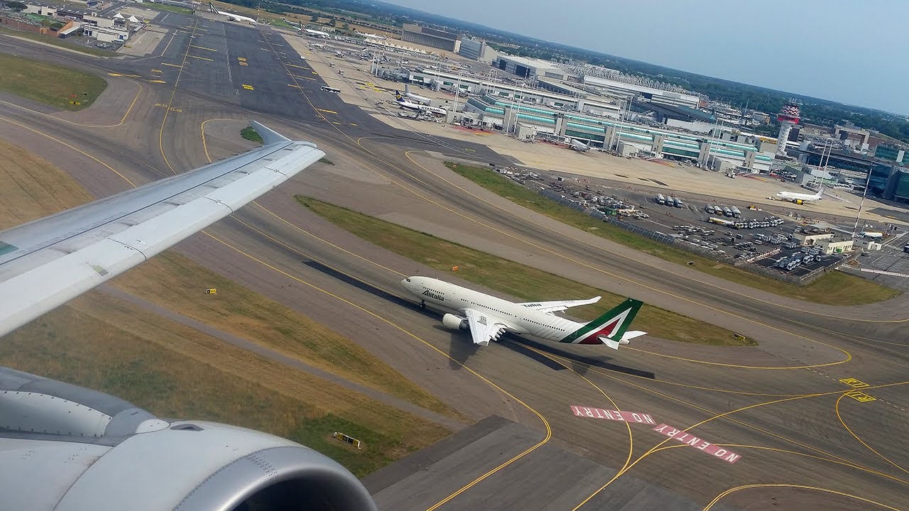 ROARING FIUMICINO TAKEOFF | Alitalia Airbus A320 Leaving Rome Fiumicino Airport