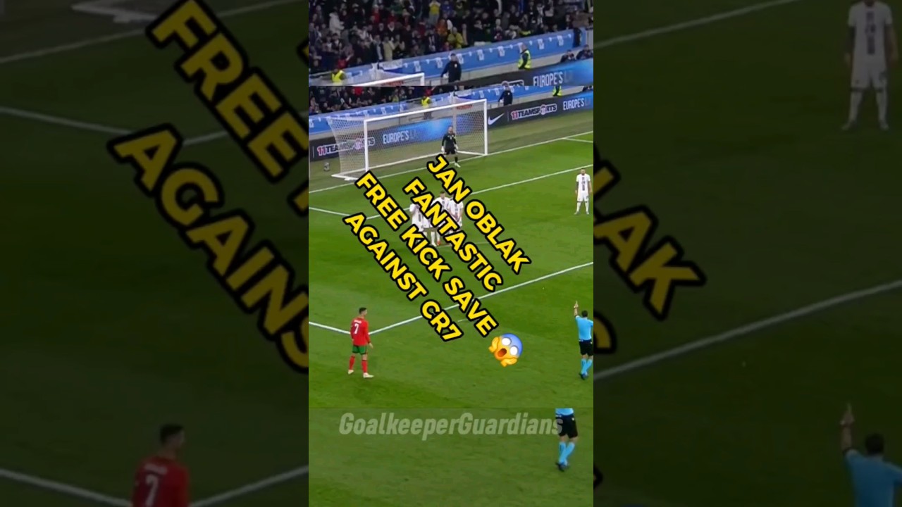 Jan Oblak fantastic FREE KICK SAVE  🧤 against CR7 ⚽️