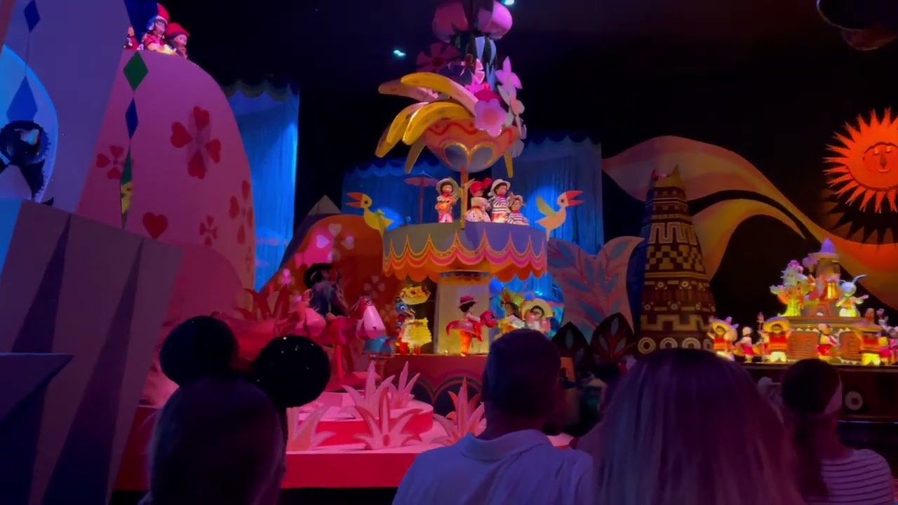 It's a Small World Ride POV (Middle)