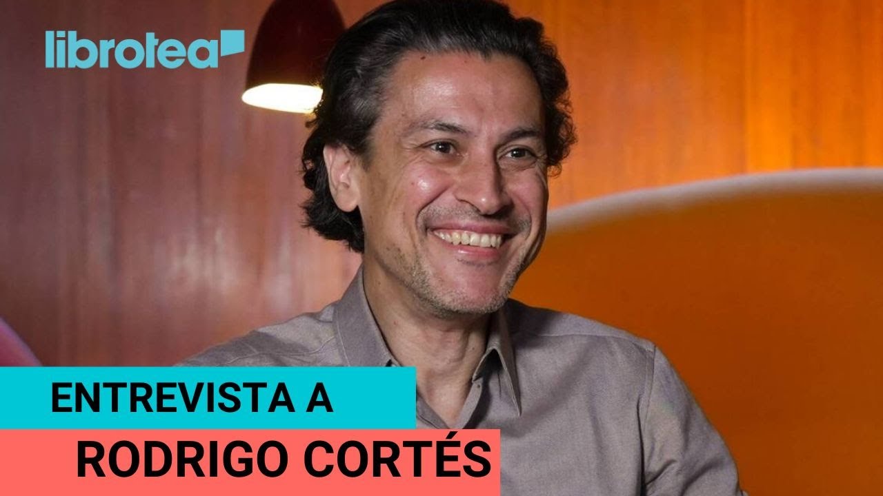 LOS LIBROS QUE CREARON EL MUNDO PROPIO DE RODRIGO CORTÉS