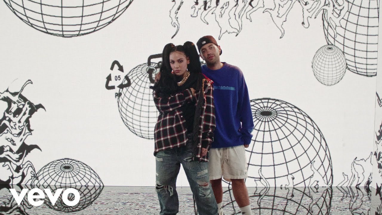 Carmen DeLeon, Feid - Juegas (Video Oficial)