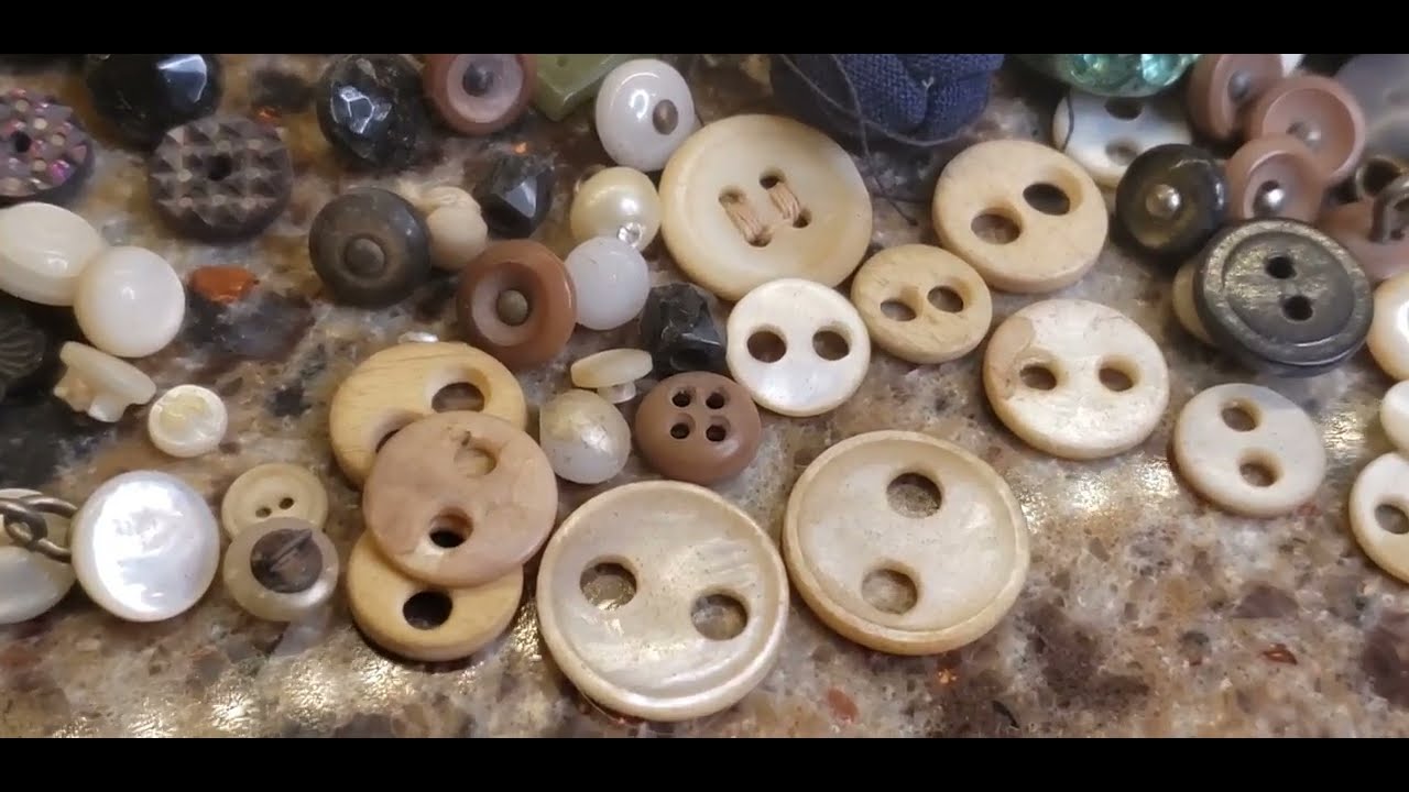 Antique Box Filled With Old Buttons And Paper Mache English Box 💥Let's Go Check It Out