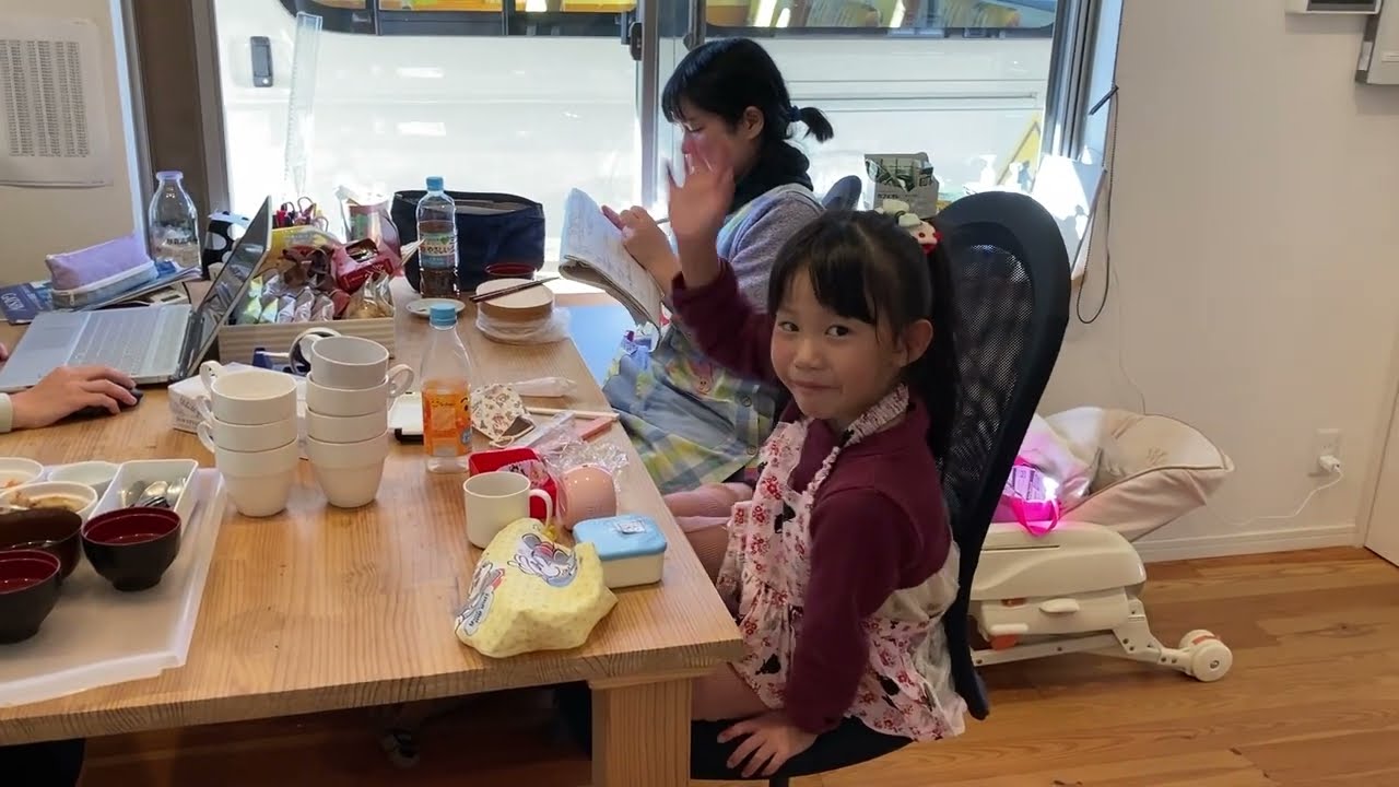 【保育園】卒園生が可愛い実習生になって帰ってきた