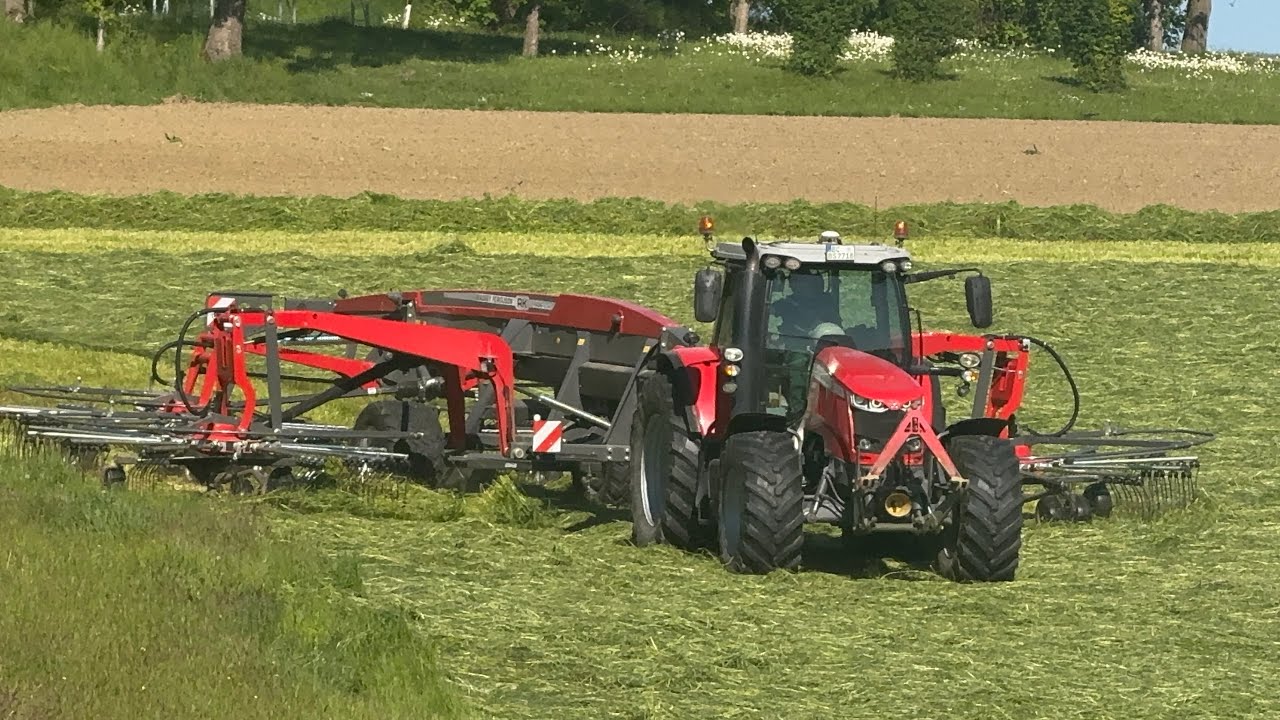 Traktor 🚜 MASSEY FERGUSON Dyna S 2710 und Schwader von MASSEY FERGUSON AK 1404 Agrom Video
