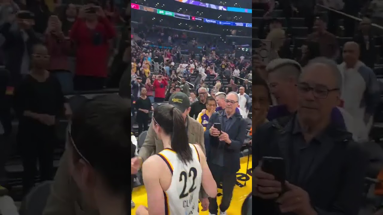 Caitlin Clark greeted Ashton Kutcher & Mila Kunis after the game 🤝 (via IndianaFever/X)