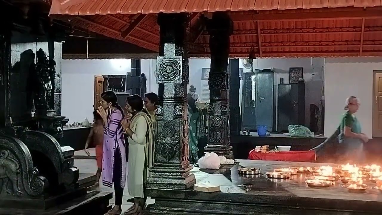 കാക്കാഴം പള്ളിക്കാവ് ശ്രീ ഭഗവതി ക്ഷേത്ര ധ്വജ പ്രതിഷ്ഠ. ക്ഷേത്ര സമർപ്പണം. രോഹിണി മഹോത്സവം