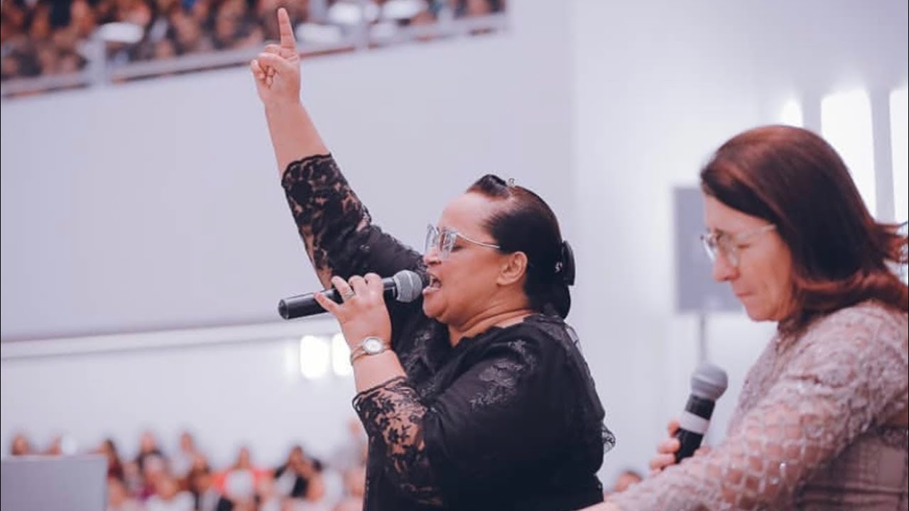MIRIAM DOS PASSOS E ELIÃ OLIVEIRA | 18º ENCONTRO DE MULHERES DA IEADPE (O DEUS QUE FAZ).