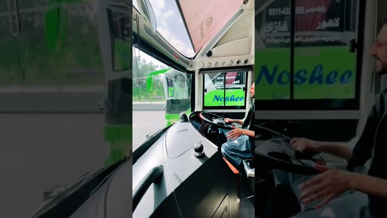 Swat coach vs Nosheen Coach overtak check karo #automobile #travel #motorcoachminicoach #sleeperbus