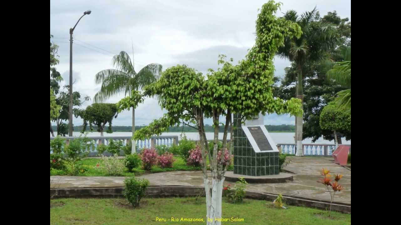2011 Peru   Rio Amazonas, Indiana, Village Sur le Fleuve Amazone, en Aval de Iquitos