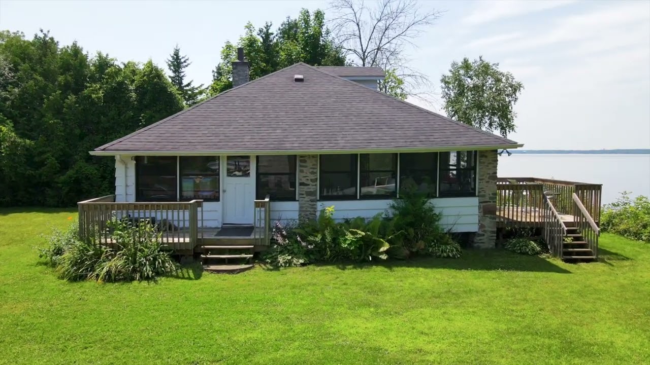 *SOLD* 8 Johnstone Lane, Scugog | Trish Todd Real Estate
