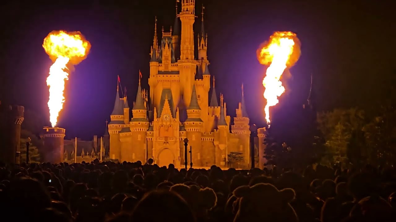 【TDL】東京ディズニーランド  Reach for the Stars　パートナーズ像の後ろ付近での特別なエンターテイメント