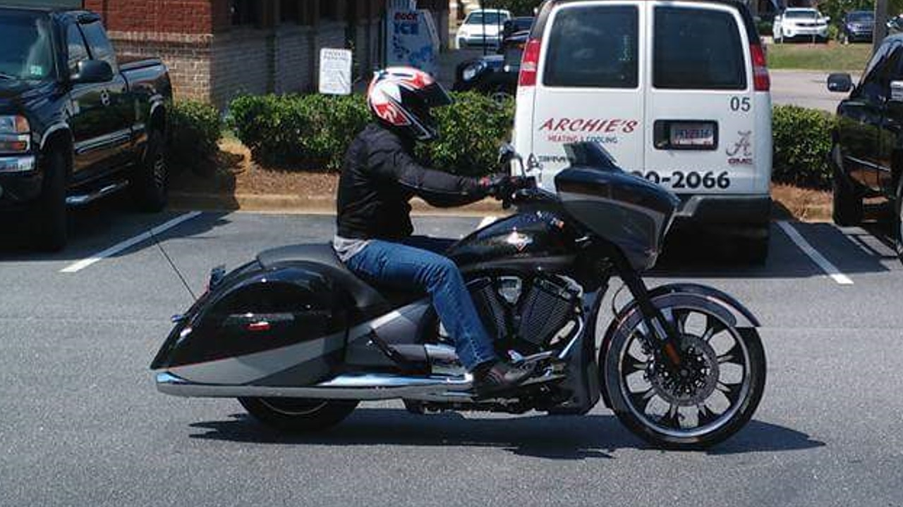Should I SELL the Suzuki M109R for a Victory Magnum?? + BackRoad Fun