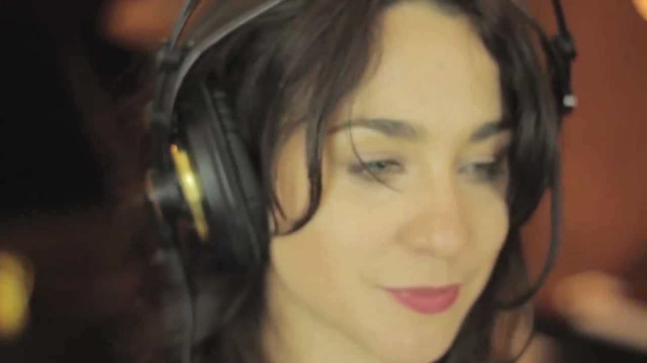 Daniela Herrero - Hacerte Bien (Oficial) (HD)
