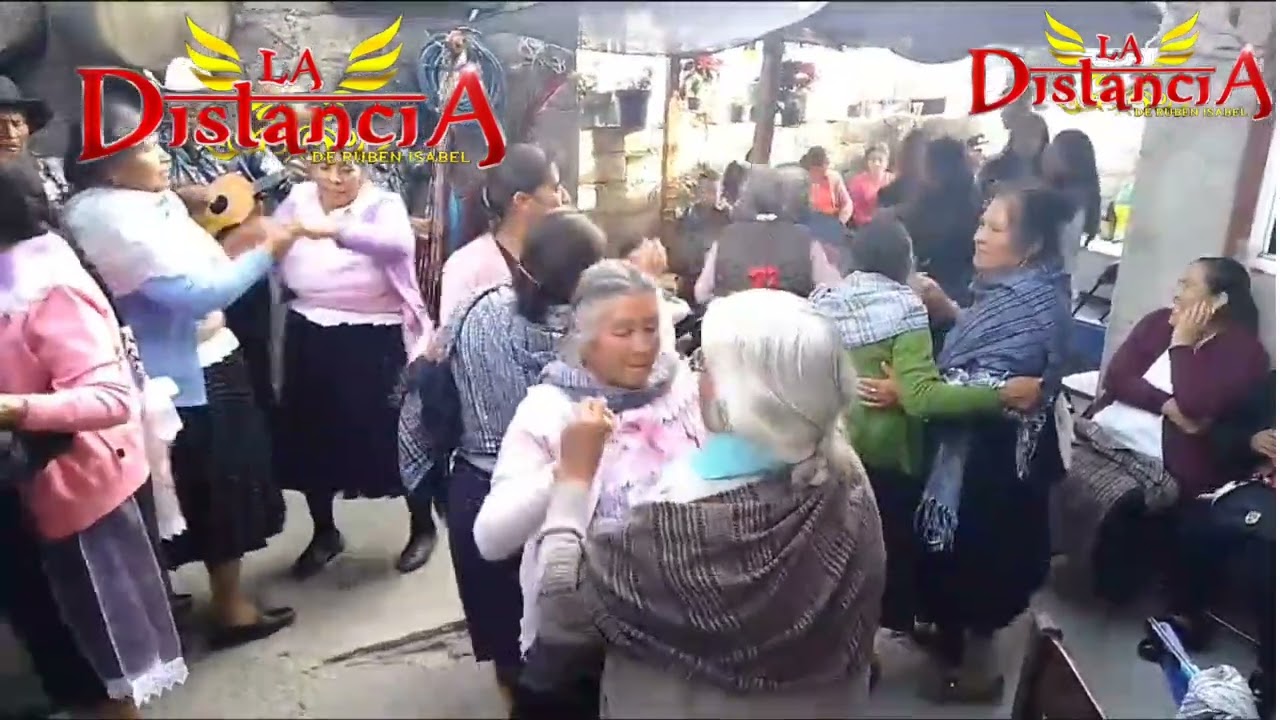 Grupo la DISTANCIA de Solalpan (tema regional) (SE FUE AYER)