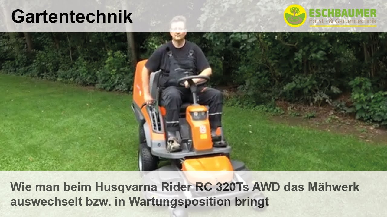 Wie man beim Husqvarna Rider RC 320Ts AWD das Mähwerk auswechselt bzw. in Wartungsposition bringt