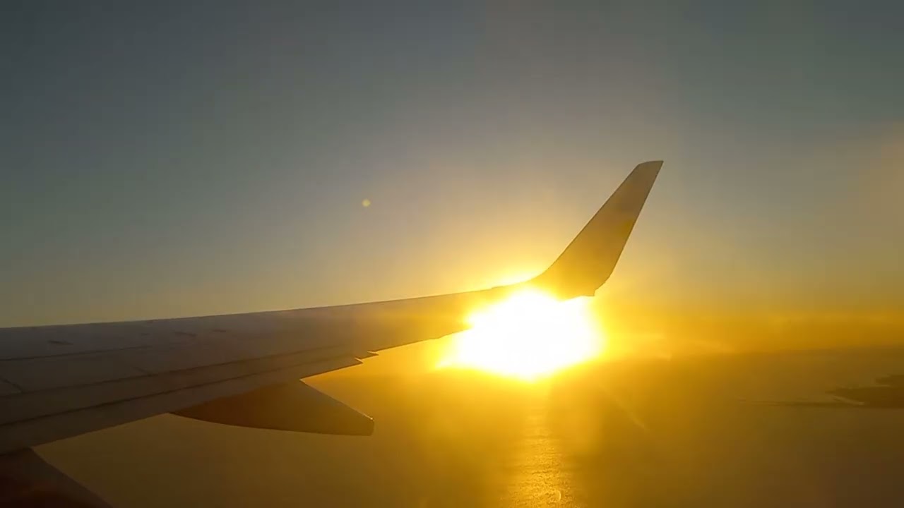 Flybondi, Despegue de Aeroparque Internacional Jorge Newbery a MENDOZA 5/1/26  06:02hs