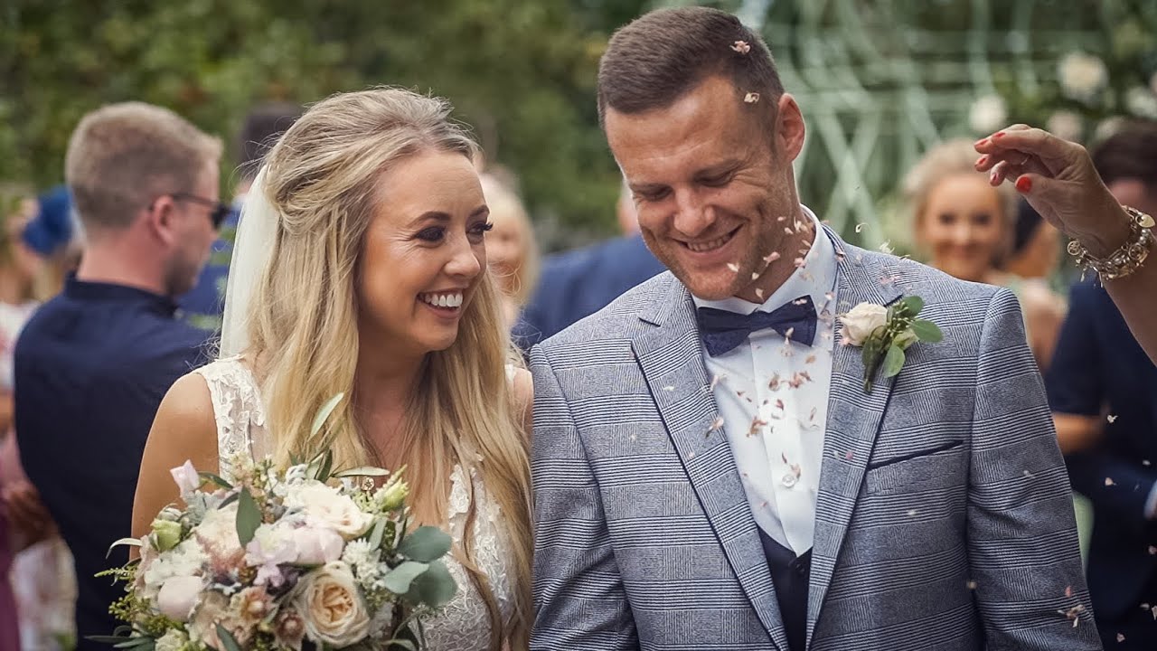 Wedding Videographer's EPIC Season Recap. Emotional wedding vows.