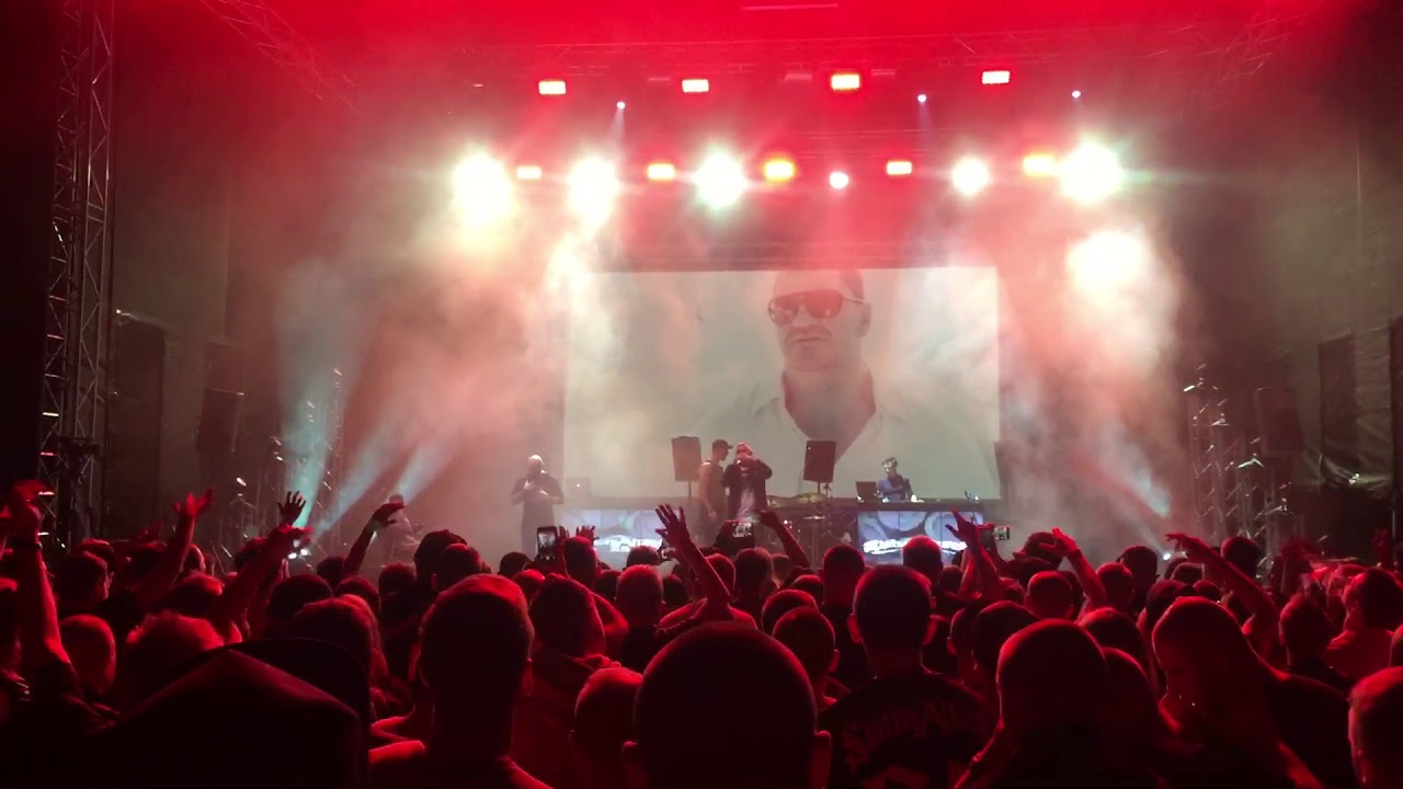 &bdquo; Zawsze muszę coś spierdolić &bdquo; PejaSlumsAttack & PIH live Poznań Arena 2018