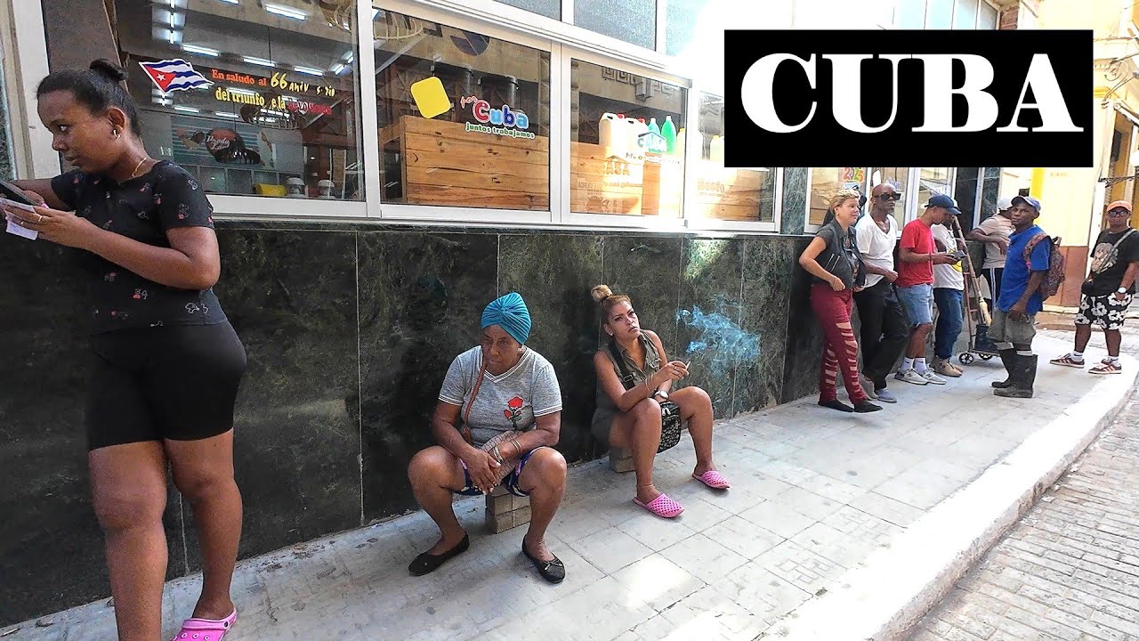 Walking Obispo Street 🇨🇺 | The Touristy Side of Havana… But Still Real Cuba?
