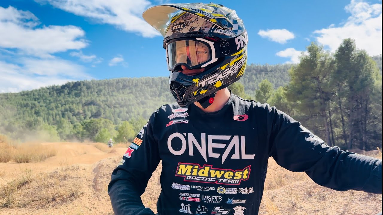 Motocross HOLIDAY to SPAIN!! Husqvarna 125cc RAW MX VLOG…