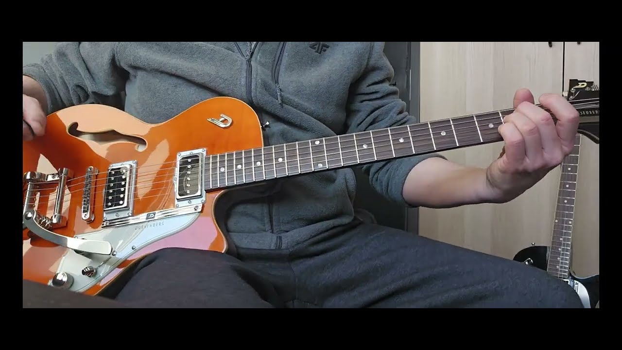 Duesenberg Starplayer CBR and Starplayer TV Plus high gain, tremolo.