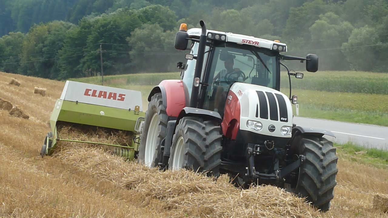 Lohnmaschinen Gölles - Ballen pressen - Steyr CVT 6230 - Claas Markant 65