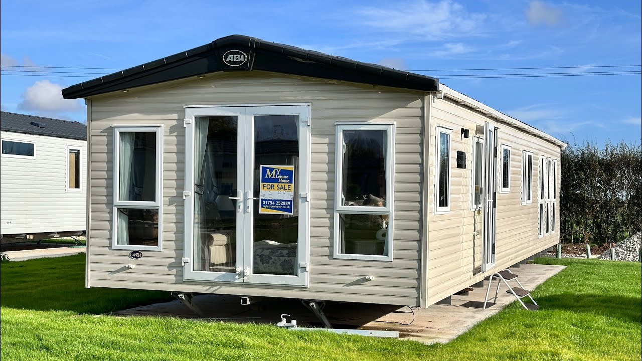Stunning 2 Bedroom ABI Beaumont 40 x 14 Sited on a 12 Month Park In Lincolnshire