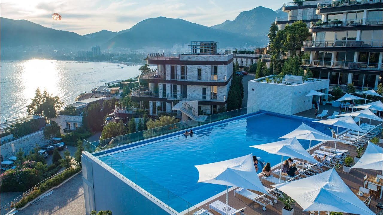 Budva 2024 - Infinity pool by Dukley - 150e uslov za potrošnju na hranu i piće, cene  #budva #becici