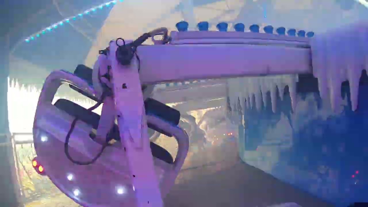 TERENCE REEVES ICE JET MATTERHORN (onride) at Nottingham Goose Fair 1/10/2023