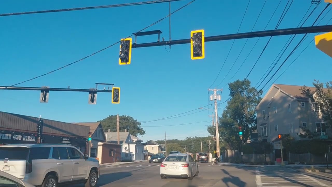 (BEFORE) Newer Traffic Signals Before Removal (Sea Street & Palmer Street)