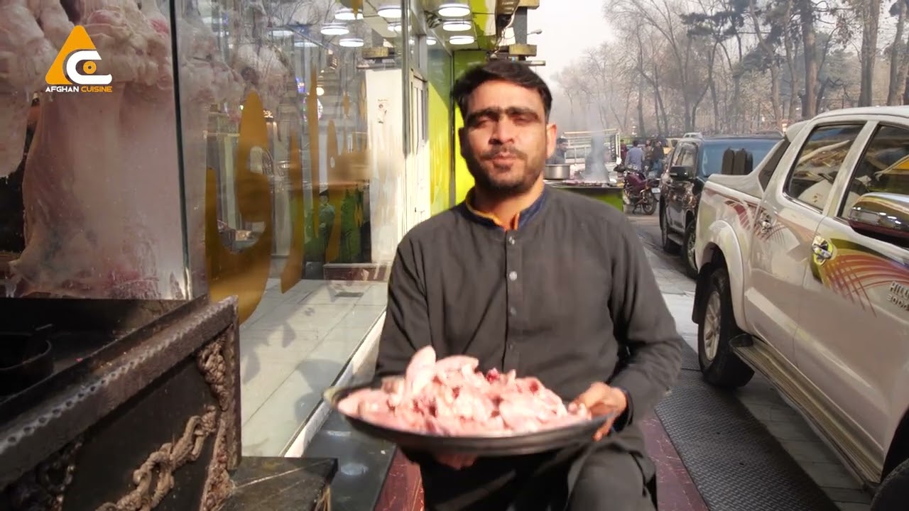 Afghan Street Food Experience - Cooking Karahi in Street