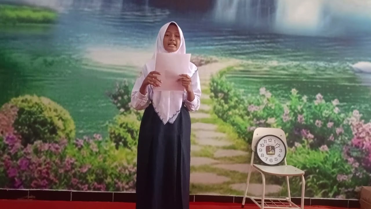 SMP Negeri 40 Surabaya - Zalfa Zanitha Putri Cahyani